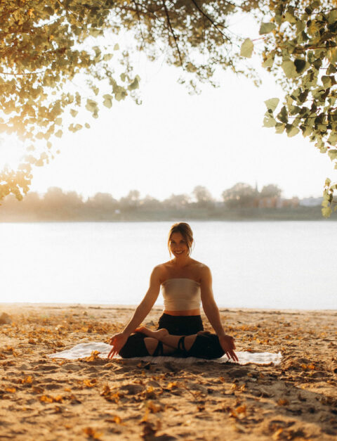 4 sesiones mensuales en directo mediante videollamada